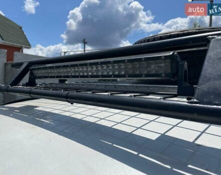 Белый Тойота Ленд Крузер, объемом двигателя 4.5 л и пробегом 352 тыс. км за 10000 $, фото 6 на Automoto.ua