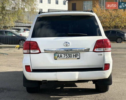 Белый Тойота Ленд Крузер, объемом двигателя 0 л и пробегом 160 тыс. км за 23500 $, фото 5 на Automoto.ua