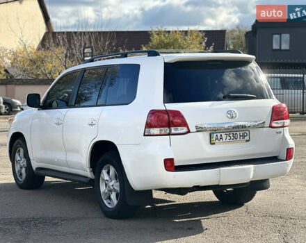 Белый Тойота Ленд Крузер, объемом двигателя 0 л и пробегом 160 тыс. км за 23500 $, фото 6 на Automoto.ua