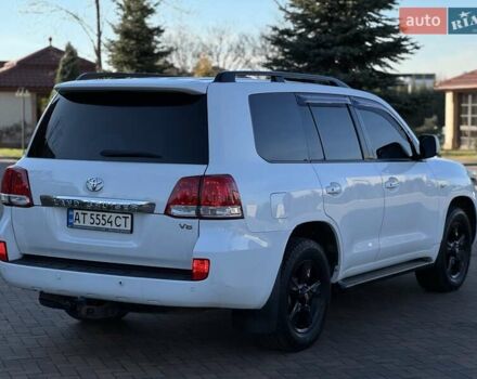 Білий Тойота Ленд Крузер, об'ємом двигуна 4.46 л та пробігом 280 тис. км за 27500 $, фото 17 на Automoto.ua