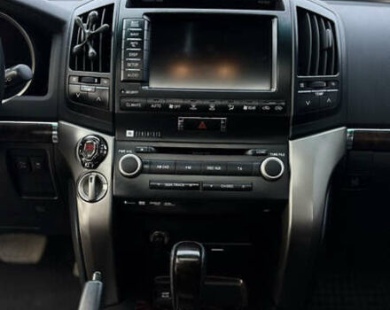 Білий Тойота Ленд Крузер, об'ємом двигуна 4.66 л та пробігом 155 тис. км за 31300 $, фото 14 на Automoto.ua