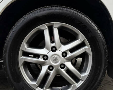 Білий Тойота Ленд Крузер, об'ємом двигуна 4.66 л та пробігом 155 тис. км за 31300 $, фото 12 на Automoto.ua