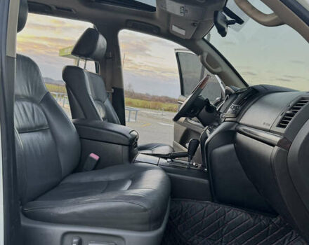 Білий Тойота Ленд Крузер, об'ємом двигуна 4 л та пробігом 240 тис. км за 30000 $, фото 22 на Automoto.ua