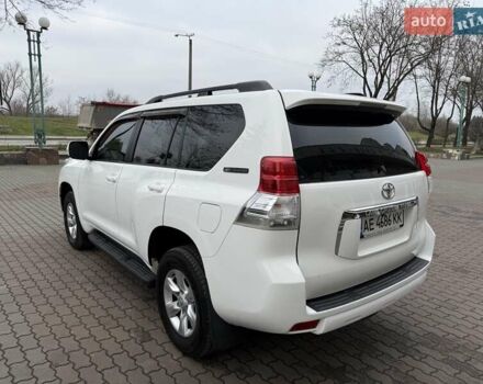 Білий Тойота Ленд Крузер, об'ємом двигуна 2.69 л та пробігом 157 тис. км за 24300 $, фото 6 на Automoto.ua