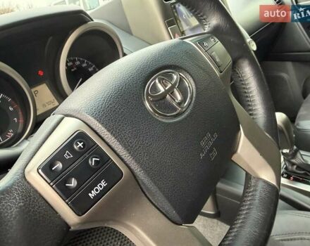 Білий Тойота Ленд Крузер, об'ємом двигуна 2.69 л та пробігом 157 тис. км за 24300 $, фото 24 на Automoto.ua