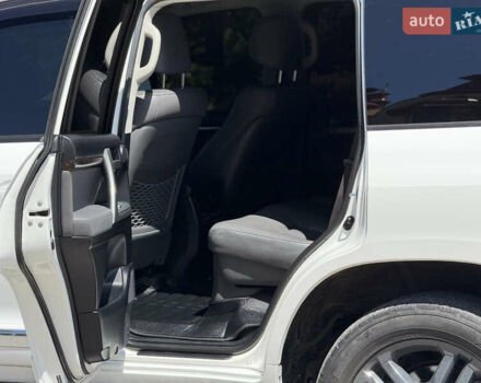 Белый Тойота Ленд Крузер, объемом двигателя 4.46 л и пробегом 253 тыс. км за 28500 $, фото 44 на Automoto.ua