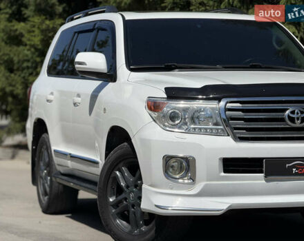 Белый Тойота Ленд Крузер, объемом двигателя 4.46 л и пробегом 253 тыс. км за 28500 $, фото 15 на Automoto.ua