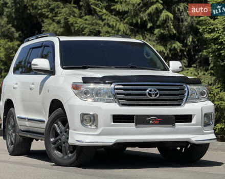 Белый Тойота Ленд Крузер, объемом двигателя 4.46 л и пробегом 253 тыс. км за 28500 $, фото 16 на Automoto.ua