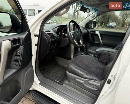 Білий Тойота Ленд Крузер, об'ємом двигуна 2.69 л та пробігом 157 тис. км за 24300 $, фото 18 на Automoto.ua