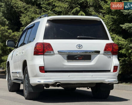 Белый Тойота Ленд Крузер, объемом двигателя 4.46 л и пробегом 253 тыс. км за 28500 $, фото 9 на Automoto.ua