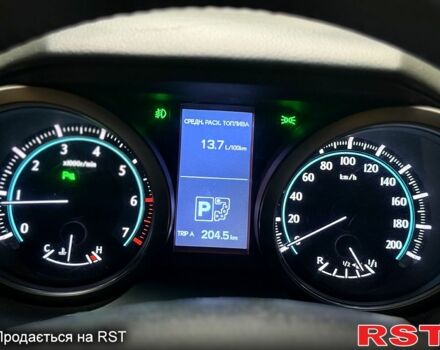 Белый Тойота Ленд Крузер, объемом двигателя 4 л и пробегом 210 тыс. км за 30000 $, фото 6 на Automoto.ua