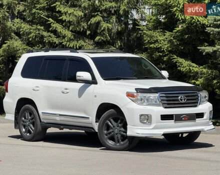 Белый Тойота Ленд Крузер, объемом двигателя 4.46 л и пробегом 253 тыс. км за 28500 $, фото 3 на Automoto.ua