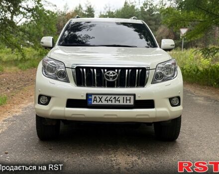 Белый Тойота Ленд Крузер, объемом двигателя 4 л и пробегом 210 тыс. км за 30000 $, фото 1 на Automoto.ua