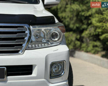 Белый Тойота Ленд Крузер, объемом двигателя 4.46 л и пробегом 253 тыс. км за 28500 $, фото 13 на Automoto.ua