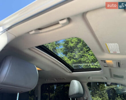 Белый Тойота Ленд Крузер, объемом двигателя 4.46 л и пробегом 253 тыс. км за 28500 $, фото 24 на Automoto.ua