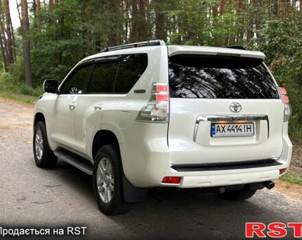 Белый Тойота Ленд Крузер, объемом двигателя 4 л и пробегом 210 тыс. км за 30000 $, фото 5 на Automoto.ua