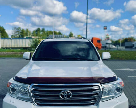 Белый Тойота Ленд Крузер, объемом двигателя 4.46 л и пробегом 302 тыс. км за 28000 $, фото 1 на Automoto.ua