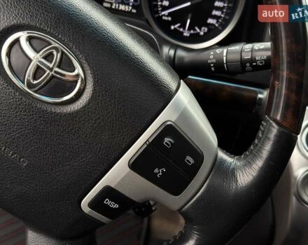 Белый Тойота Ленд Крузер, объемом двигателя 4.5 л и пробегом 213 тыс. км за 30500 $, фото 25 на Automoto.ua