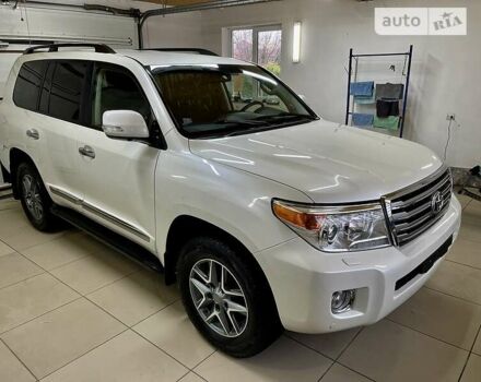 Белый Тойота Ленд Крузер, объемом двигателя 4.6 л и пробегом 158 тыс. км за 34500 $, фото 4 на Automoto.ua