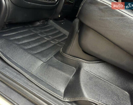 Белый Тойота Ленд Крузер, объемом двигателя 4.5 л и пробегом 228 тыс. км за 27900 $, фото 47 на Automoto.ua