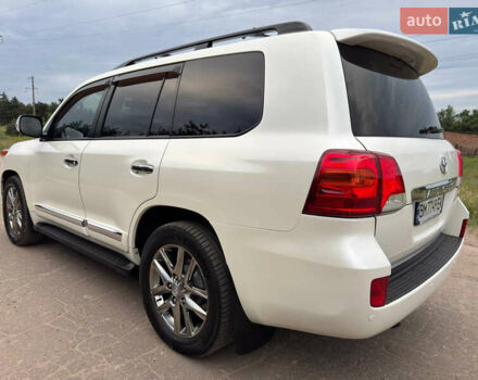 Белый Тойота Ленд Крузер, объемом двигателя 4.5 л и пробегом 228 тыс. км за 27900 $, фото 25 на Automoto.ua