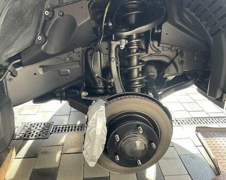 Белый Тойота Ленд Крузер, объемом двигателя 4.6 л и пробегом 158 тыс. км за 34500 $, фото 20 на Automoto.ua