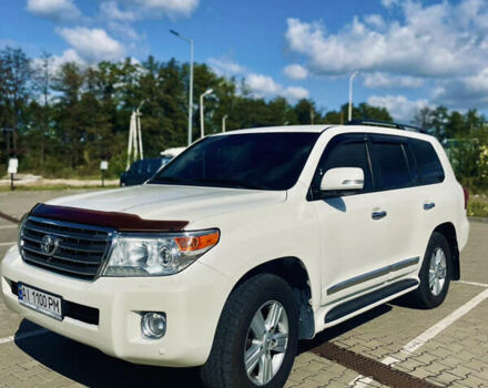 Белый Тойота Ленд Крузер, объемом двигателя 4.46 л и пробегом 302 тыс. км за 28000 $, фото 3 на Automoto.ua