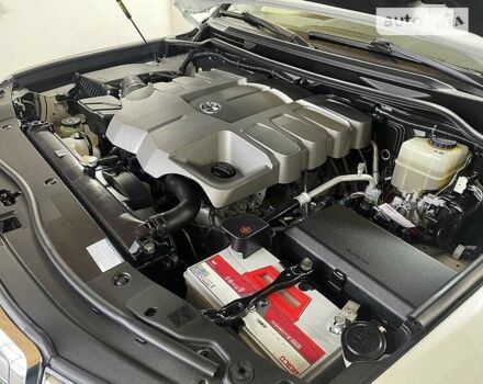 Белый Тойота Ленд Крузер, объемом двигателя 4.6 л и пробегом 158 тыс. км за 34500 $, фото 12 на Automoto.ua