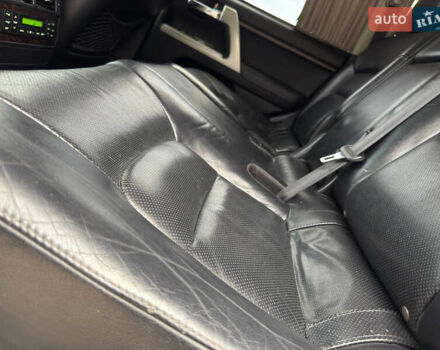 Белый Тойота Ленд Крузер, объемом двигателя 4.5 л и пробегом 228 тыс. км за 27900 $, фото 46 на Automoto.ua