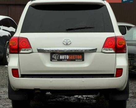 Белый Тойота Ленд Крузер, объемом двигателя 4.5 л и пробегом 213 тыс. км за 30500 $, фото 8 на Automoto.ua