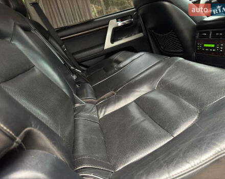 Белый Тойота Ленд Крузер, объемом двигателя 4.5 л и пробегом 228 тыс. км за 27900 $, фото 55 на Automoto.ua