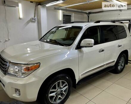 Белый Тойота Ленд Крузер, объемом двигателя 4.6 л и пробегом 158 тыс. км за 34500 $, фото 23 на Automoto.ua