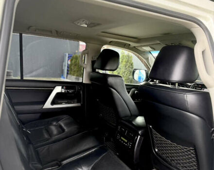 Белый Тойота Ленд Крузер, объемом двигателя 4.46 л и пробегом 276 тыс. км за 34500 $, фото 12 на Automoto.ua