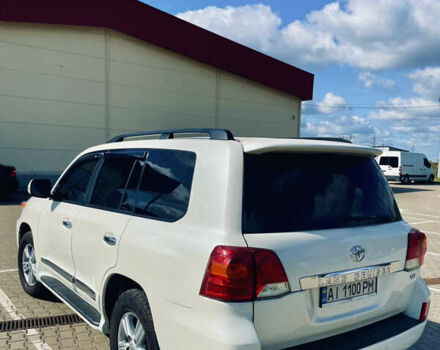 Белый Тойота Ленд Крузер, объемом двигателя 4.46 л и пробегом 302 тыс. км за 28000 $, фото 8 на Automoto.ua