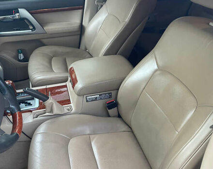 Белый Тойота Ленд Крузер, объемом двигателя 4.7 л и пробегом 193 тыс. км за 30500 $, фото 9 на Automoto.ua