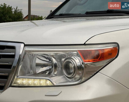 Белый Тойота Ленд Крузер, объемом двигателя 4.5 л и пробегом 228 тыс. км за 27900 $, фото 5 на Automoto.ua