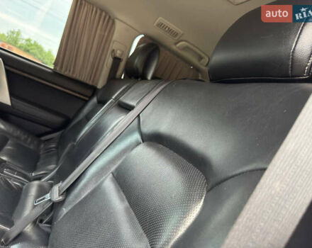 Белый Тойота Ленд Крузер, объемом двигателя 4.5 л и пробегом 228 тыс. км за 27900 $, фото 44 на Automoto.ua