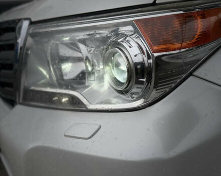 Белый Тойота Ленд Крузер, объемом двигателя 4.46 л и пробегом 276 тыс. км за 34500 $, фото 7 на Automoto.ua