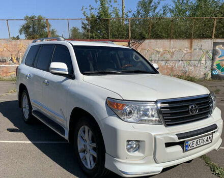 Белый Тойота Ленд Крузер, объемом двигателя 4.46 л и пробегом 147 тыс. км за 33000 $, фото 52 на Automoto.ua