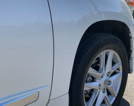 Белый Тойота Ленд Крузер, объемом двигателя 4.46 л и пробегом 147 тыс. км за 33000 $, фото 19 на Automoto.ua