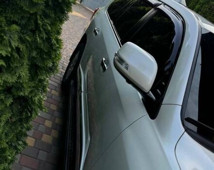 Белый Тойота Ленд Крузер, объемом двигателя 4.61 л и пробегом 147 тыс. км за 34000 $, фото 5 на Automoto.ua