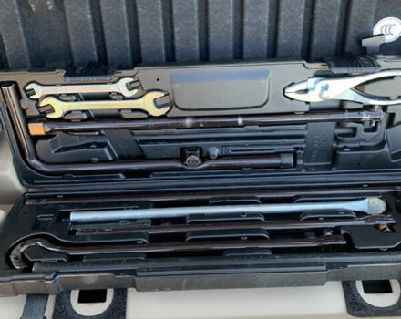 Белый Тойота Ленд Крузер, объемом двигателя 4.46 л и пробегом 147 тыс. км за 33000 $, фото 25 на Automoto.ua