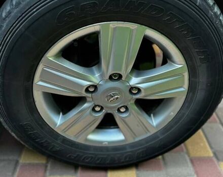 Белый Тойота Ленд Крузер, объемом двигателя 4.61 л и пробегом 147 тыс. км за 34000 $, фото 27 на Automoto.ua