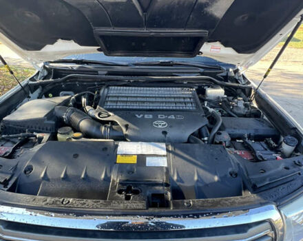 Білий Тойота Ленд Крузер, об'ємом двигуна 4.46 л та пробігом 265 тис. км за 25000 $, фото 9 на Automoto.ua