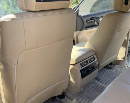 Белый Тойота Ленд Крузер, объемом двигателя 4.46 л и пробегом 147 тыс. км за 33000 $, фото 41 на Automoto.ua