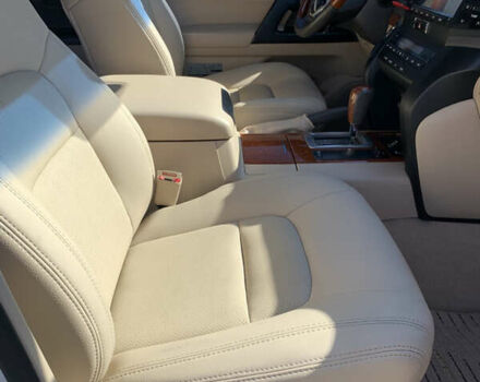 Белый Тойота Ленд Крузер, объемом двигателя 4.46 л и пробегом 147 тыс. км за 33000 $, фото 28 на Automoto.ua