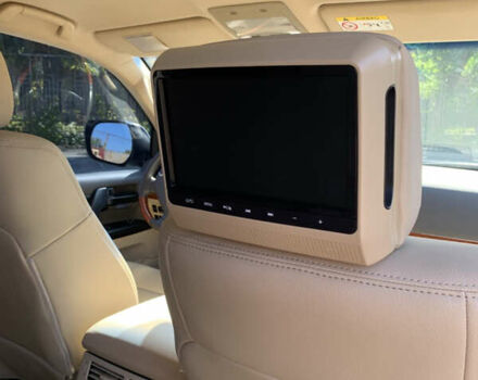 Белый Тойота Ленд Крузер, объемом двигателя 4.46 л и пробегом 147 тыс. км за 33000 $, фото 35 на Automoto.ua