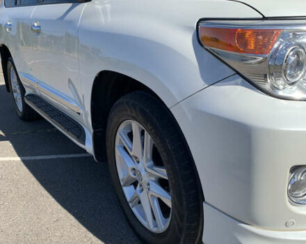 Белый Тойота Ленд Крузер, объемом двигателя 4.46 л и пробегом 147 тыс. км за 33000 $, фото 2 на Automoto.ua