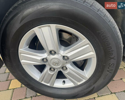 Белый Тойота Ленд Крузер, объемом двигателя 4.46 л и пробегом 239 тыс. км за 34999 $, фото 13 на Automoto.ua