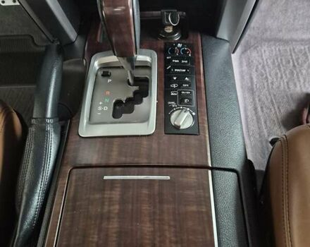 Белый Тойота Ленд Крузер, объемом двигателя 4.5 л и пробегом 184 тыс. км за 35000 $, фото 6 на Automoto.ua